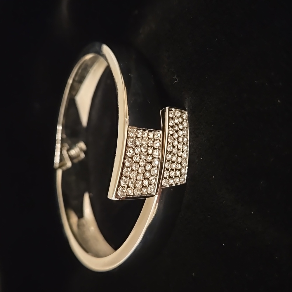 Lia Sophia bangle